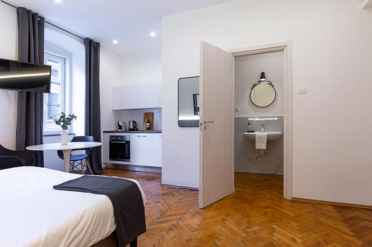 Amazing Studio In The City Center + Wifi Trieste Exterior foto