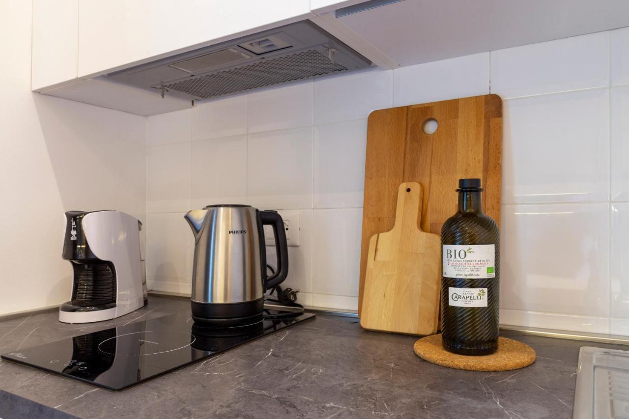Amazing Studio In The City Center + Wifi Trieste Exterior foto